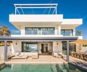 Luxury BeachFront Villa
